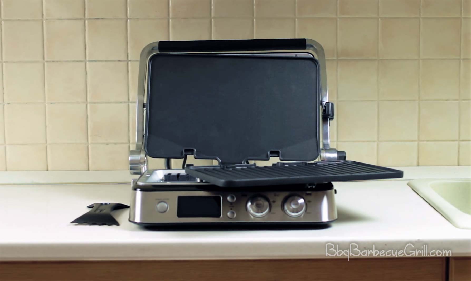 Best electric griddle with removable plate