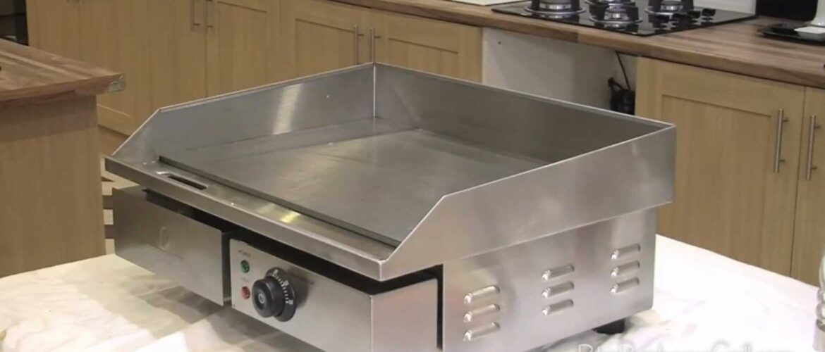 Commercial electric flat top grill