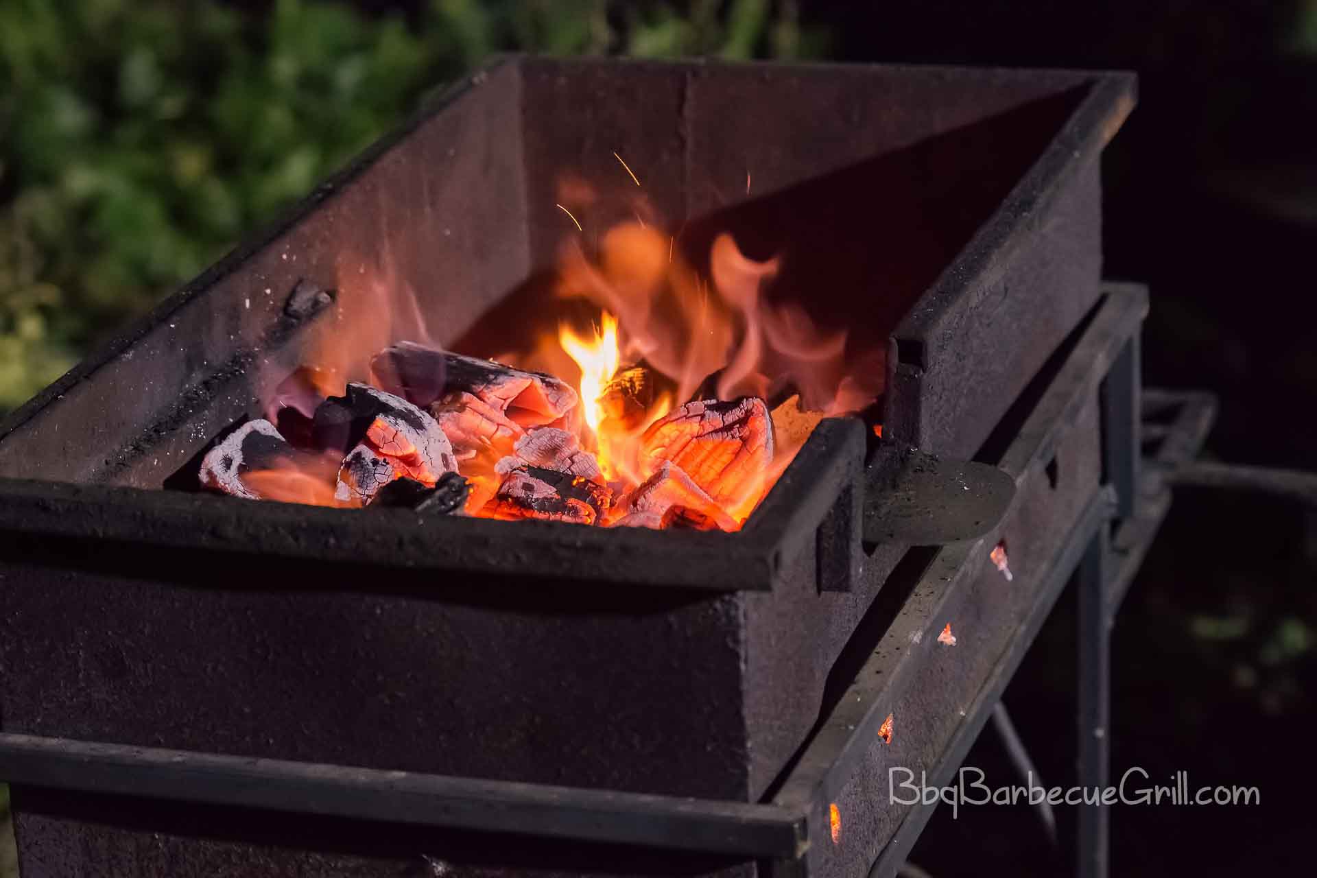 Different Types of Charcoal Grills
