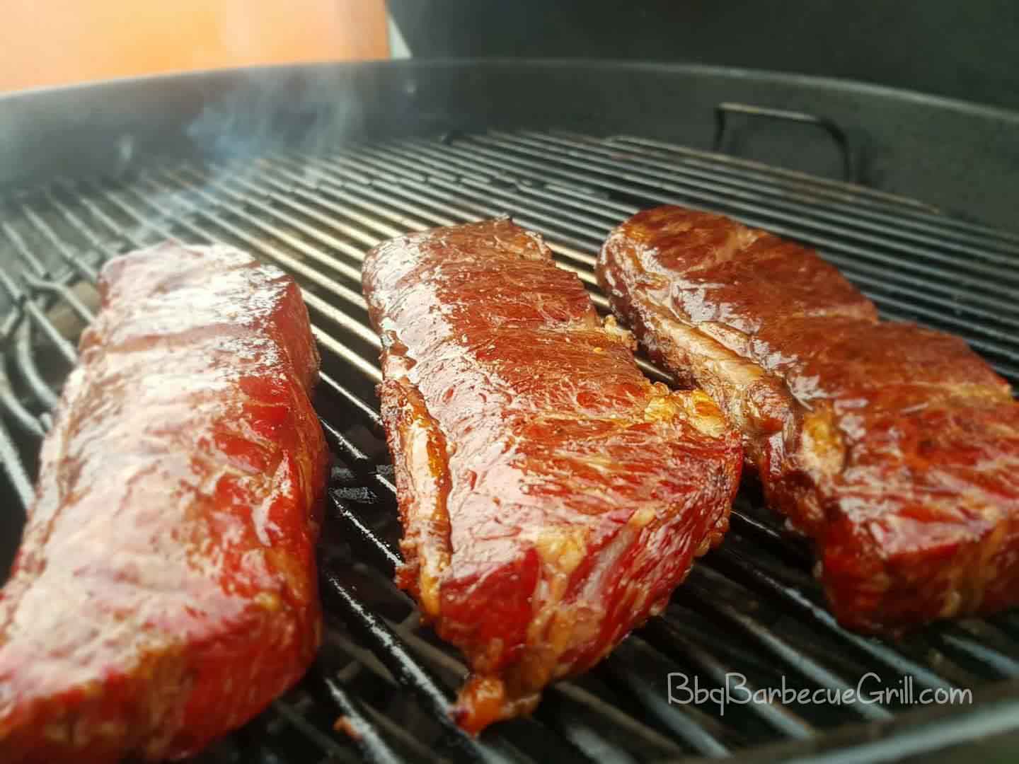 Flat top grill vs griddle