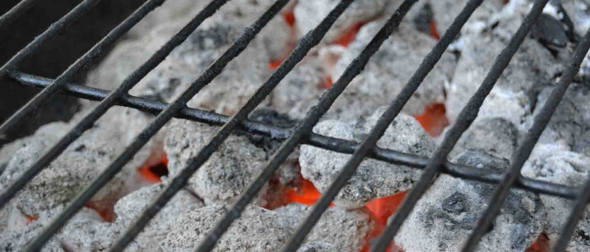 How to barbeque with charcoal