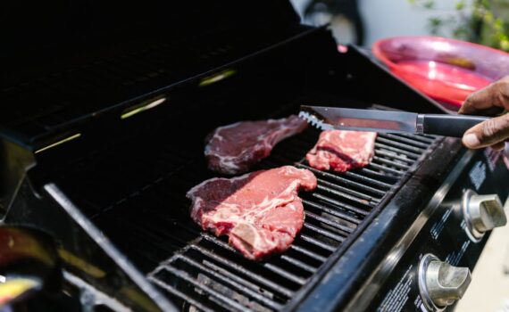 How to bbq steak on gas grill