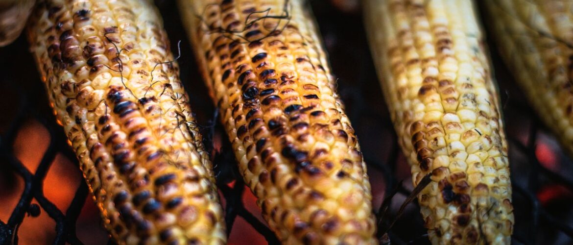 How to grill corn on charcoal grill