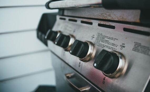 Why is my gas grill not getting hot